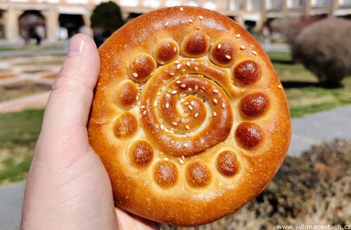 Koloocheh Fuman: A Typical Iranian Regional Pastry