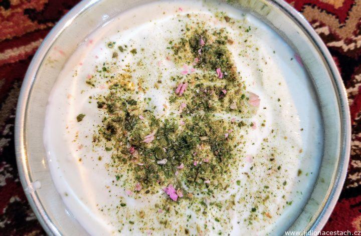 Mast-o musir: íránský jogurtový dip