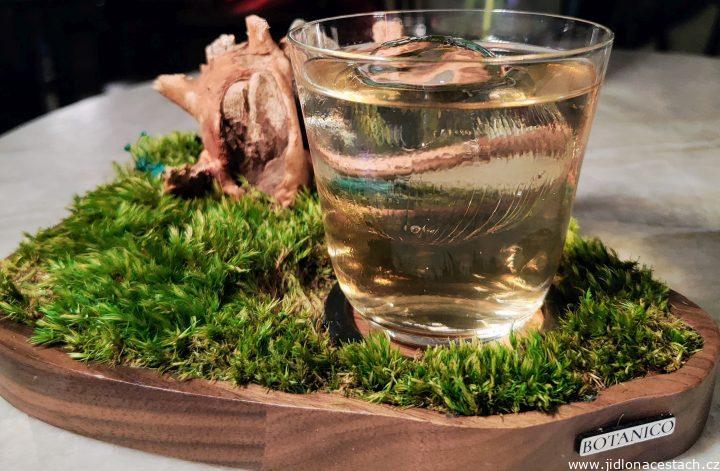 Bar Forbína, Praha: skvělé místo, kam na drink před divadlem