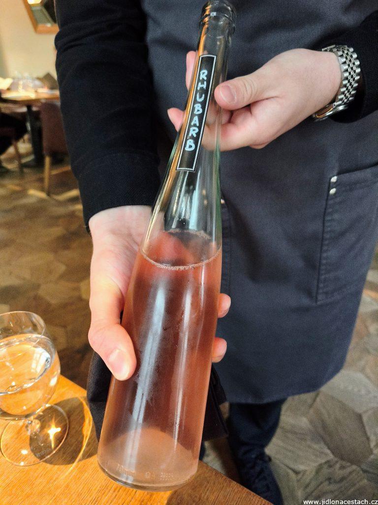 Restaurace La Degustation Bohême Bourgeoise, nealkoholické párování: rebarbora.