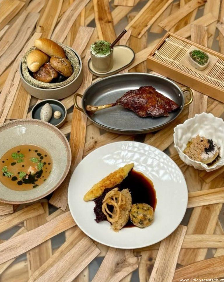 Svatomartinská husa v restauraci 420 (zdroj: IG restaurace). Svatomartinská husa v restauraci 420 (zdroj: IG restaurace).
