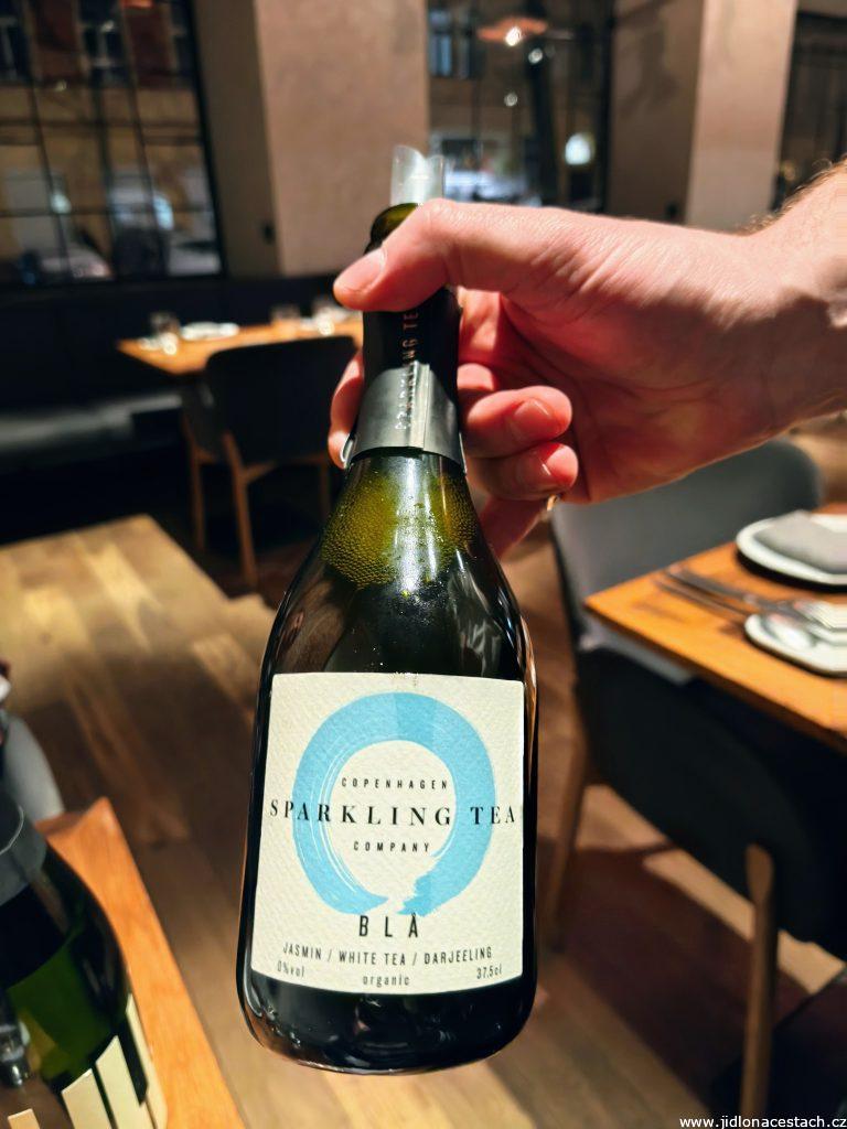 El Camino Tapas Restaurant: sparkling tea. El Camino Tapas Restaurant: sparkling tea.