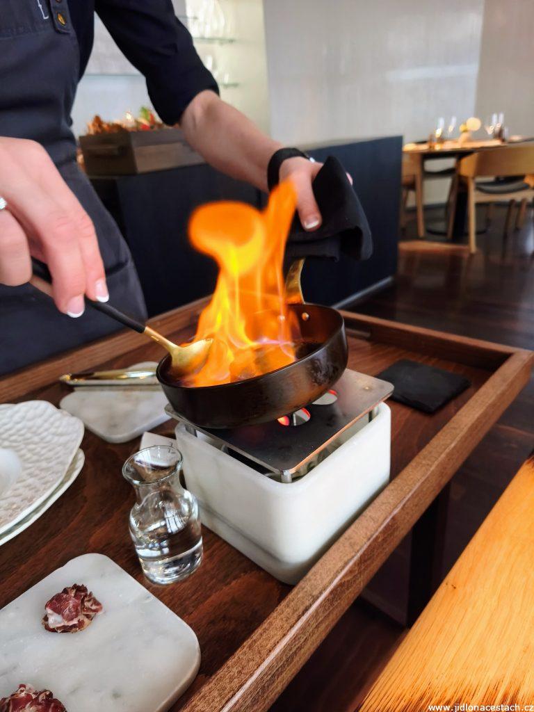 Field Restaurant: flambéing the steak in grappa.