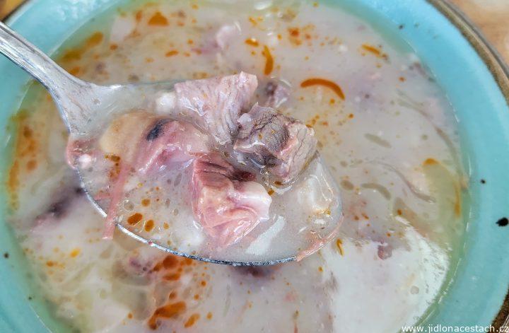 Kelle paça: turecká polievka z hlavy a nožičiek